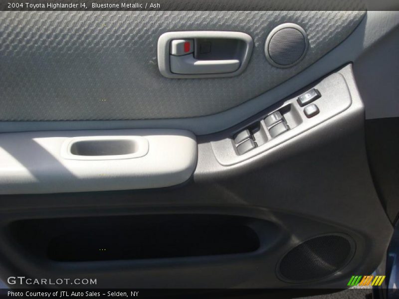 Bluestone Metallic / Ash 2004 Toyota Highlander I4