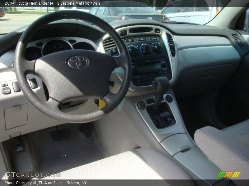 Bluestone Metallic / Ash 2004 Toyota Highlander I4