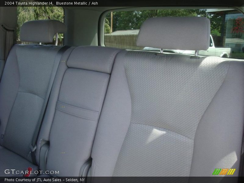 Bluestone Metallic / Ash 2004 Toyota Highlander I4