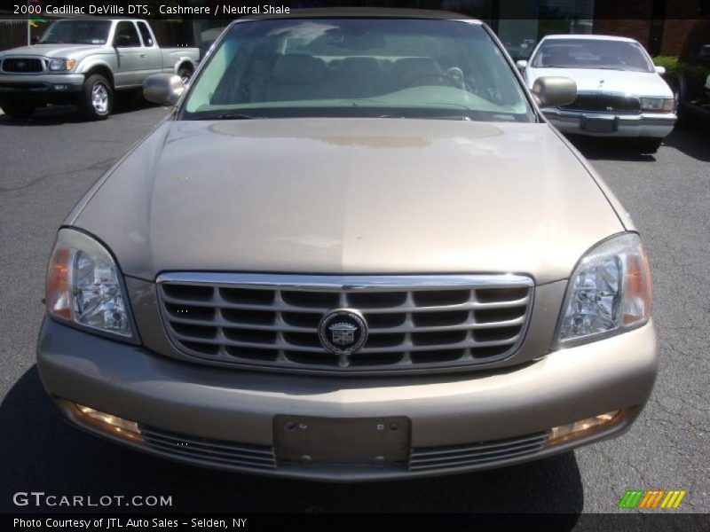 Cashmere / Neutral Shale 2000 Cadillac DeVille DTS