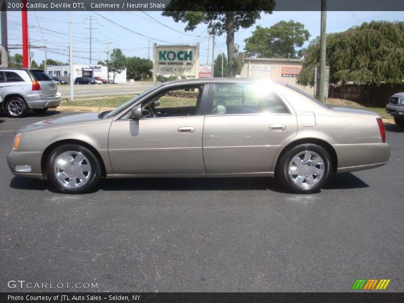 Cashmere / Neutral Shale 2000 Cadillac DeVille DTS