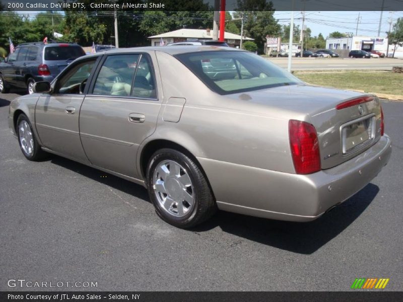 Cashmere / Neutral Shale 2000 Cadillac DeVille DTS