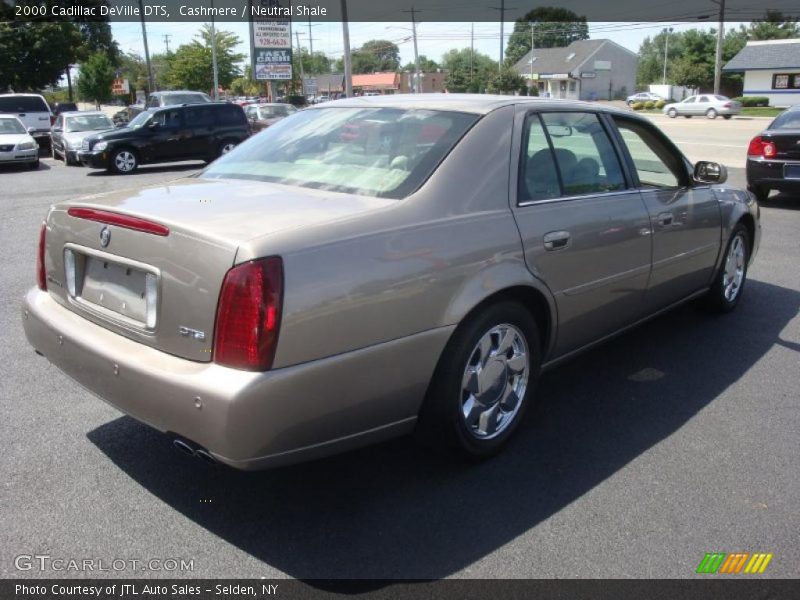 Cashmere / Neutral Shale 2000 Cadillac DeVille DTS
