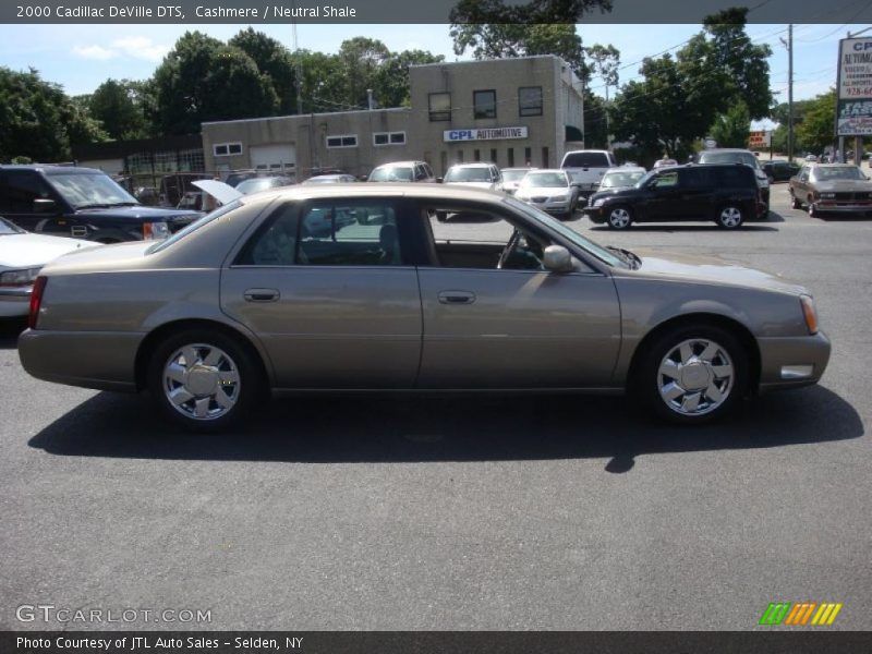 Cashmere / Neutral Shale 2000 Cadillac DeVille DTS