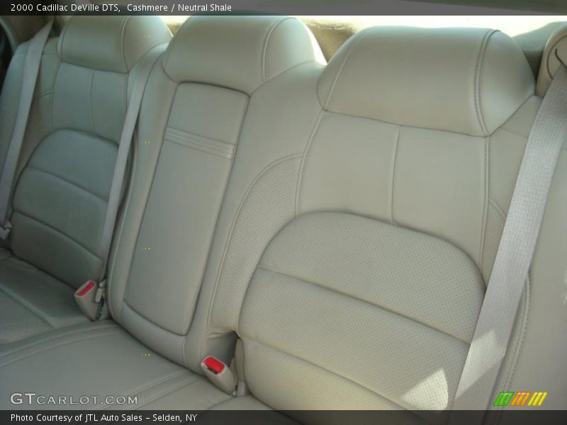 Cashmere / Neutral Shale 2000 Cadillac DeVille DTS