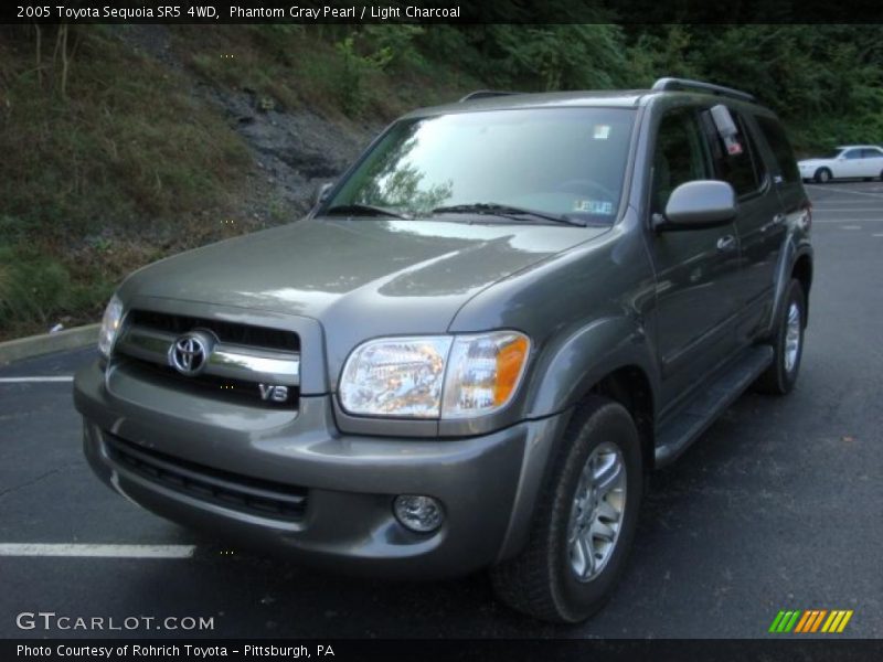Phantom Gray Pearl / Light Charcoal 2005 Toyota Sequoia SR5 4WD