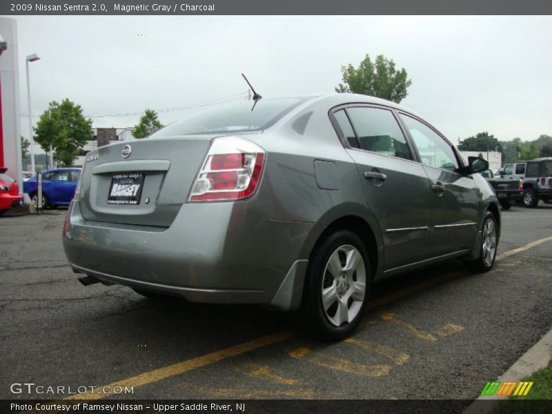 Magnetic Gray / Charcoal 2009 Nissan Sentra 2.0