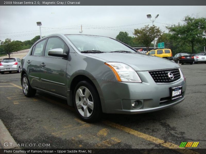 Magnetic Gray / Charcoal 2009 Nissan Sentra 2.0