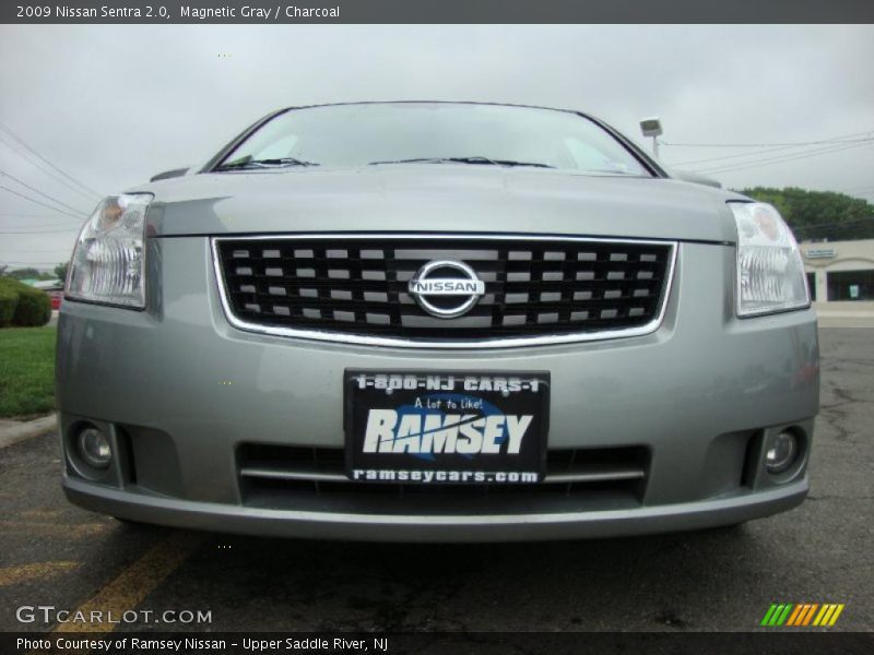 Magnetic Gray / Charcoal 2009 Nissan Sentra 2.0