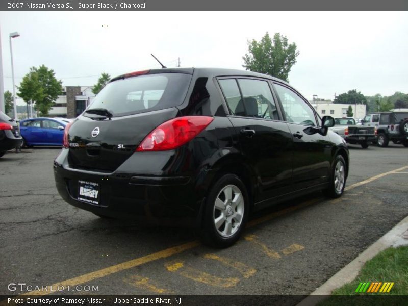 Super Black / Charcoal 2007 Nissan Versa SL