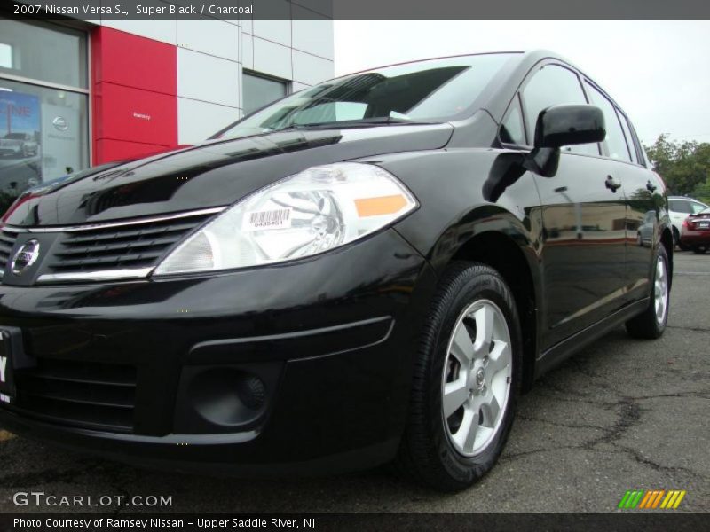 Super Black / Charcoal 2007 Nissan Versa SL