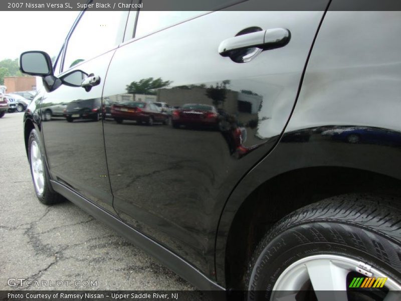 Super Black / Charcoal 2007 Nissan Versa SL