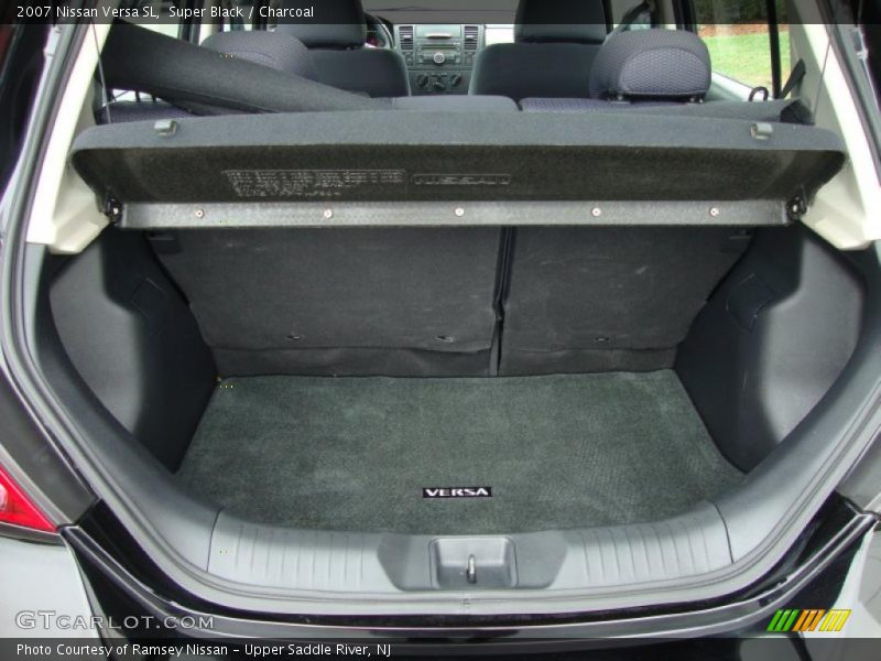 Super Black / Charcoal 2007 Nissan Versa SL
