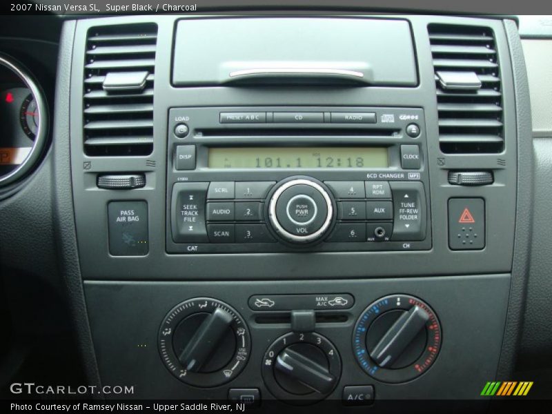 Super Black / Charcoal 2007 Nissan Versa SL