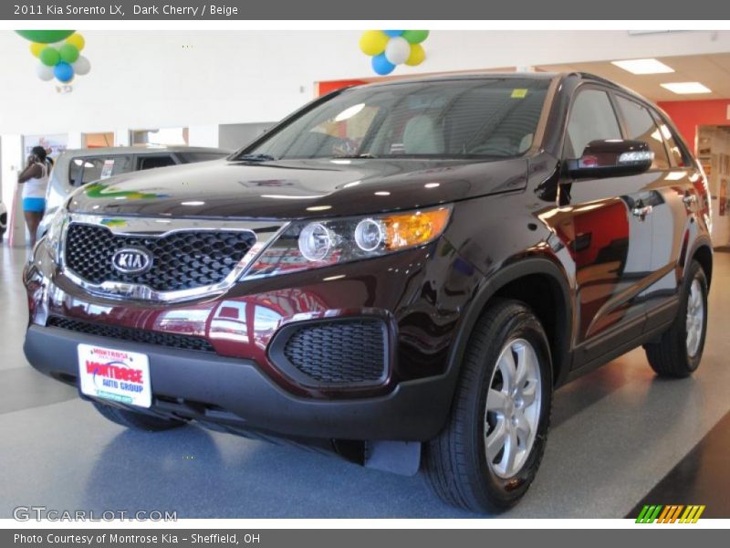 Dark Cherry / Beige 2011 Kia Sorento LX