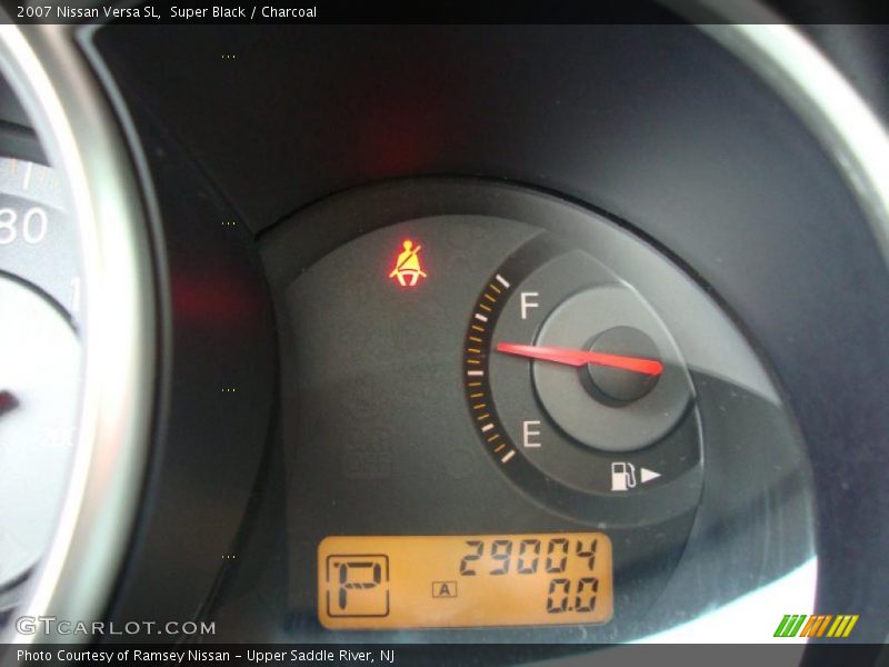 Super Black / Charcoal 2007 Nissan Versa SL