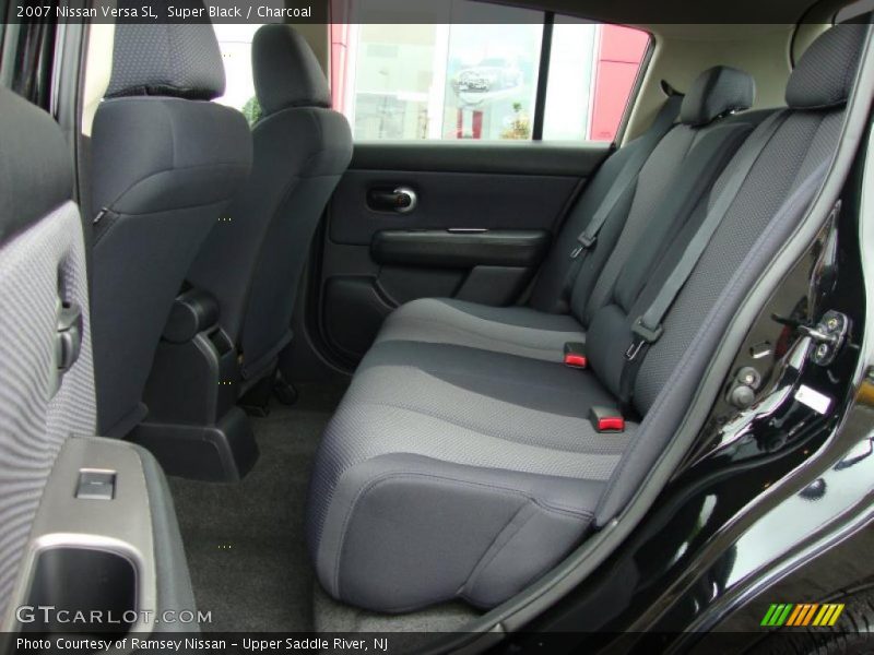 Super Black / Charcoal 2007 Nissan Versa SL