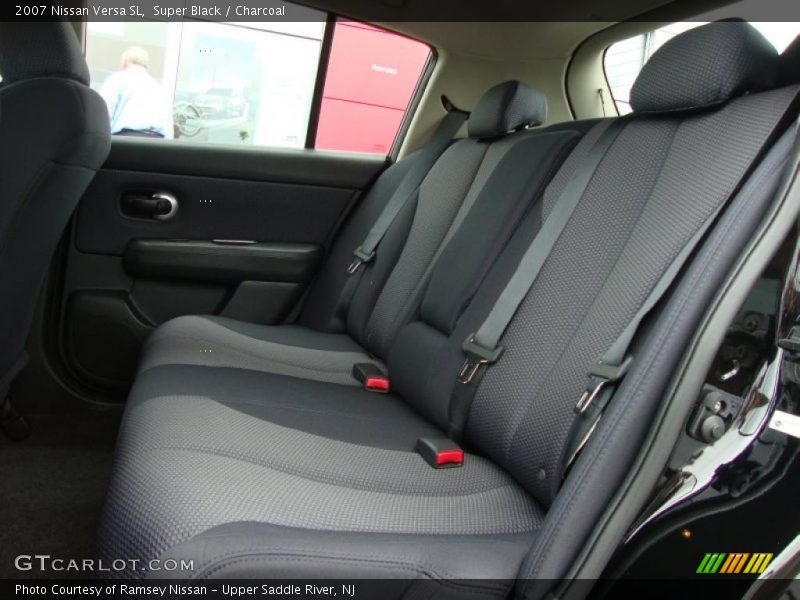 Super Black / Charcoal 2007 Nissan Versa SL