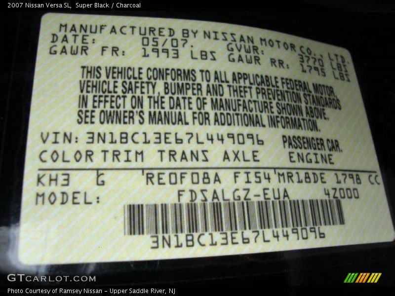 Super Black / Charcoal 2007 Nissan Versa SL
