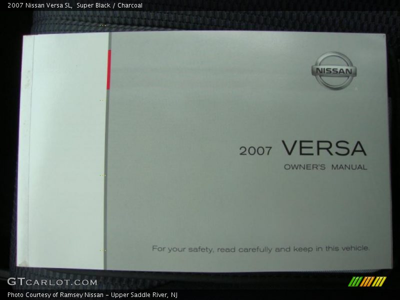 Super Black / Charcoal 2007 Nissan Versa SL