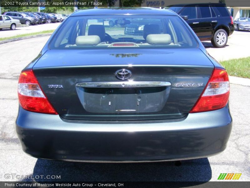 Aspen Green Pearl / Taupe 2002 Toyota Camry XLE