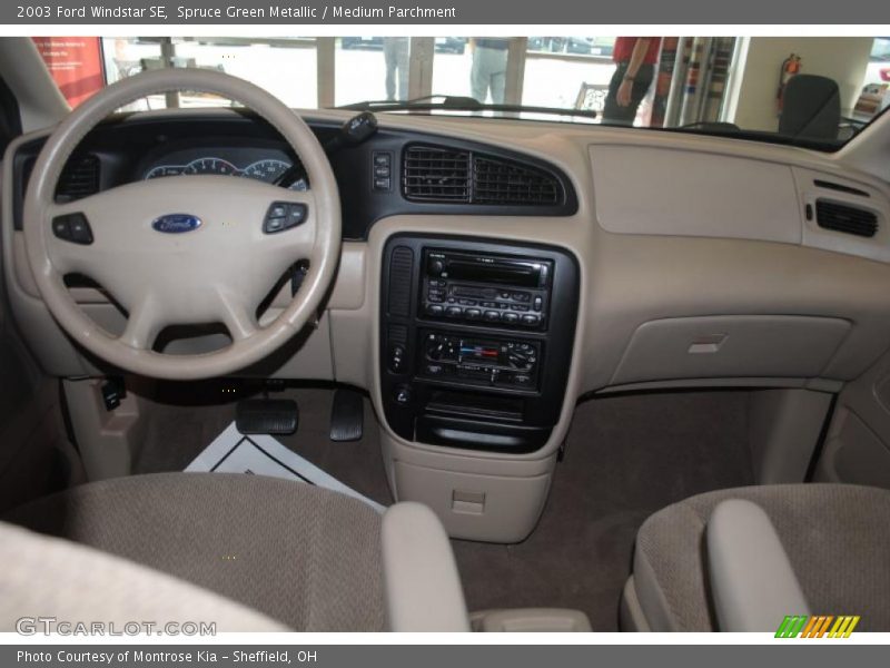 Spruce Green Metallic / Medium Parchment 2003 Ford Windstar SE