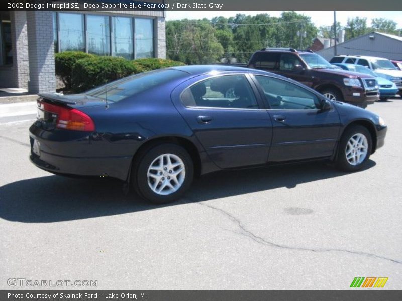 Deep Sapphire Blue Pearlcoat / Dark Slate Gray 2002 Dodge Intrepid SE