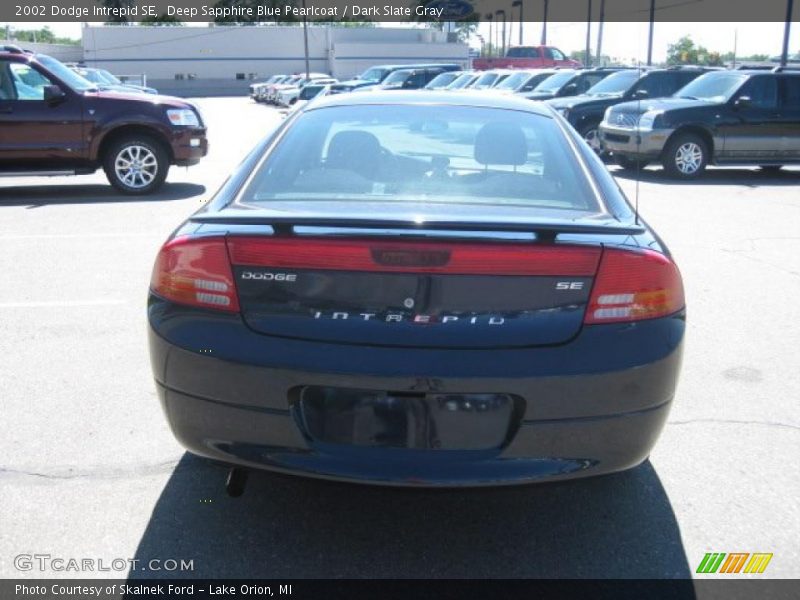 Deep Sapphire Blue Pearlcoat / Dark Slate Gray 2002 Dodge Intrepid SE