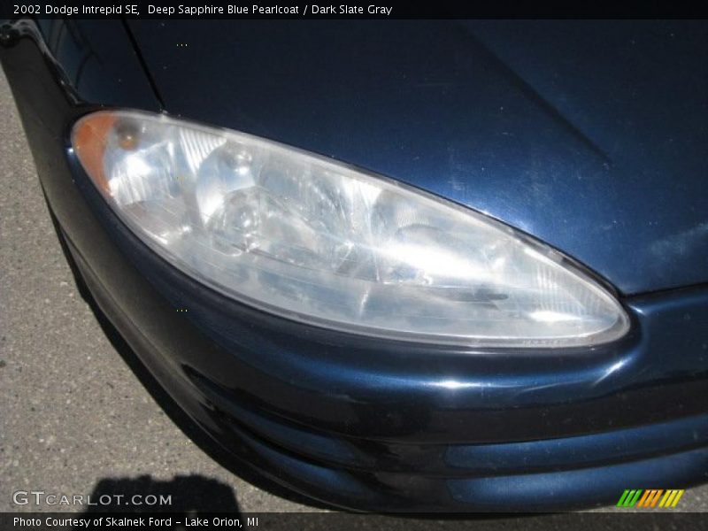 Deep Sapphire Blue Pearlcoat / Dark Slate Gray 2002 Dodge Intrepid SE
