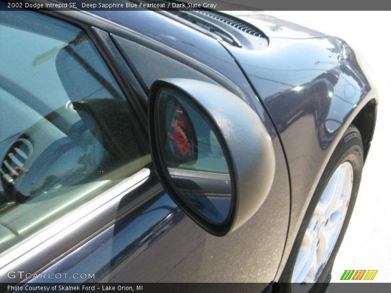 Deep Sapphire Blue Pearlcoat / Dark Slate Gray 2002 Dodge Intrepid SE