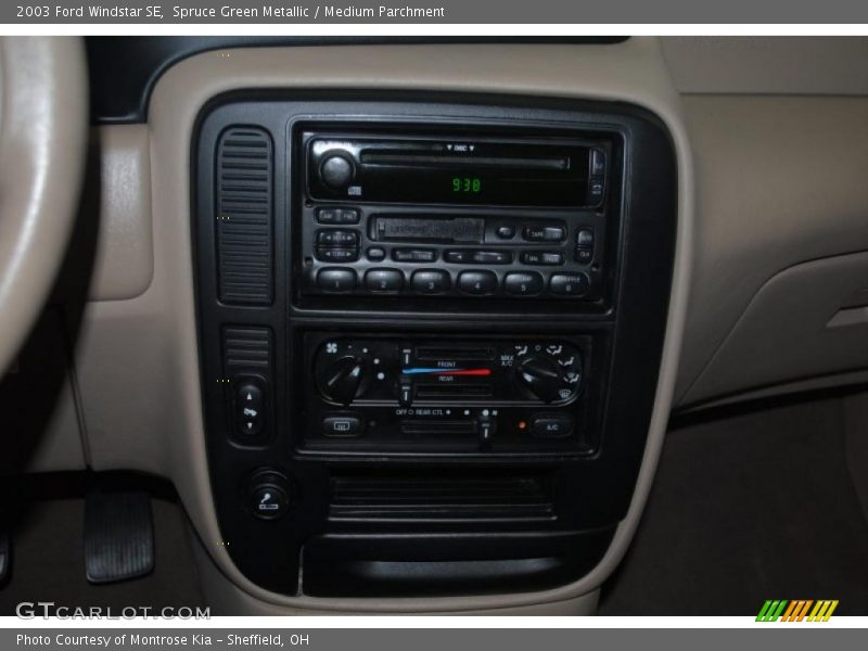 Spruce Green Metallic / Medium Parchment 2003 Ford Windstar SE