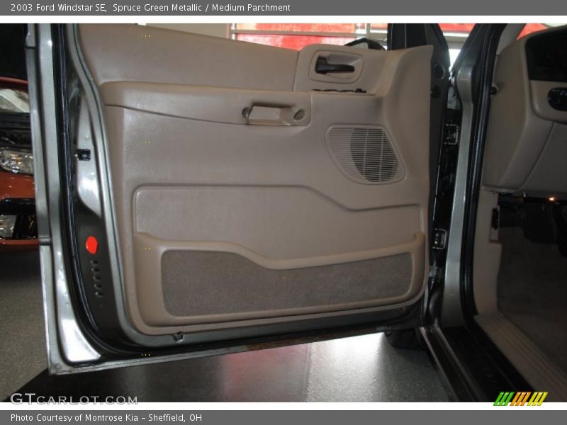 Spruce Green Metallic / Medium Parchment 2003 Ford Windstar SE