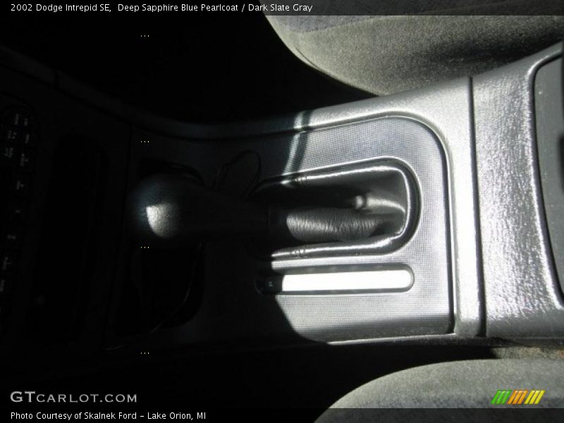 Deep Sapphire Blue Pearlcoat / Dark Slate Gray 2002 Dodge Intrepid SE