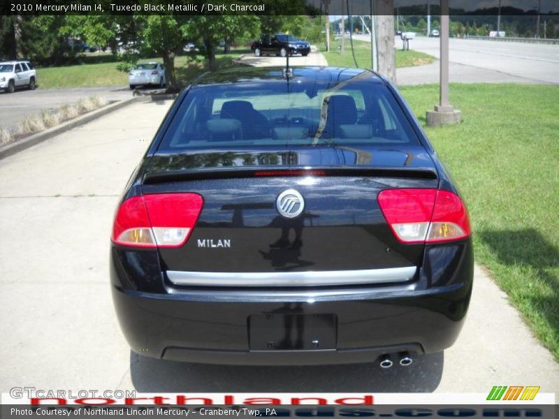 Tuxedo Black Metallic / Dark Charcoal 2010 Mercury Milan I4