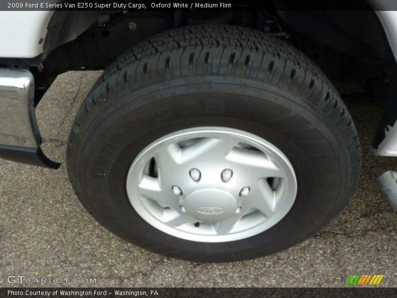 Oxford White / Medium Flint 2009 Ford E Series Van E250 Super Duty Cargo