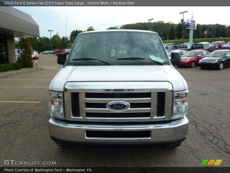 Oxford White / Medium Flint 2009 Ford E Series Van E250 Super Duty Cargo