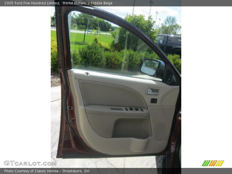 Merlot Metallic / Pebble Beige 2005 Ford Five Hundred Limited