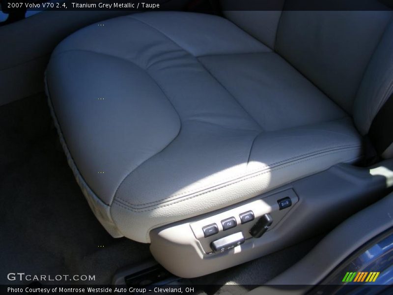 Titanium Grey Metallic / Taupe 2007 Volvo V70 2.4