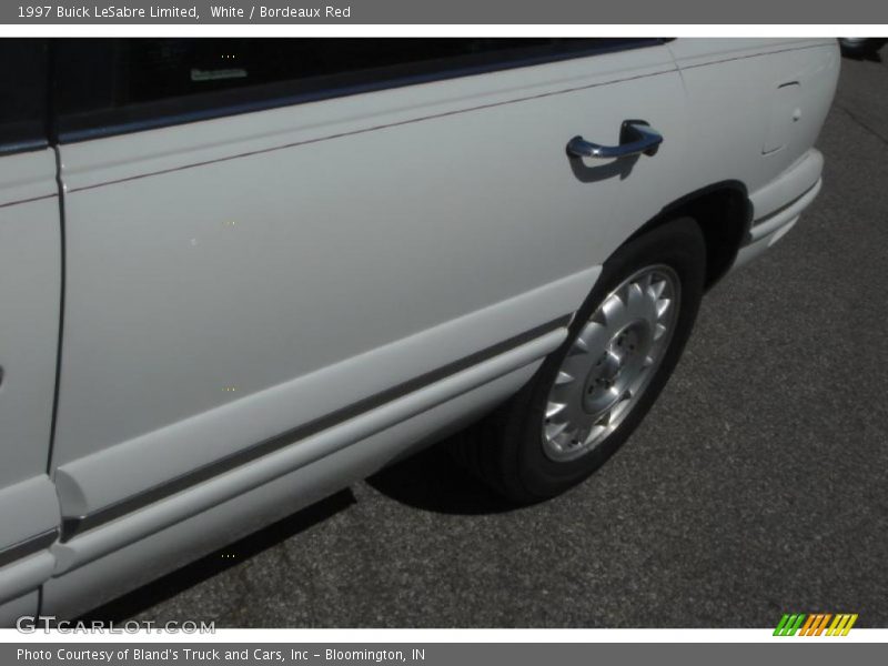 White / Bordeaux Red 1997 Buick LeSabre Limited