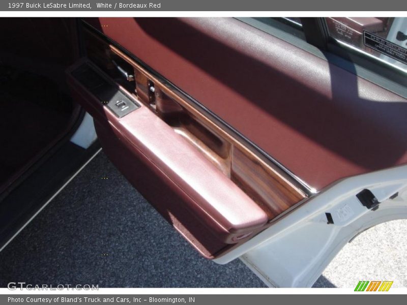 White / Bordeaux Red 1997 Buick LeSabre Limited