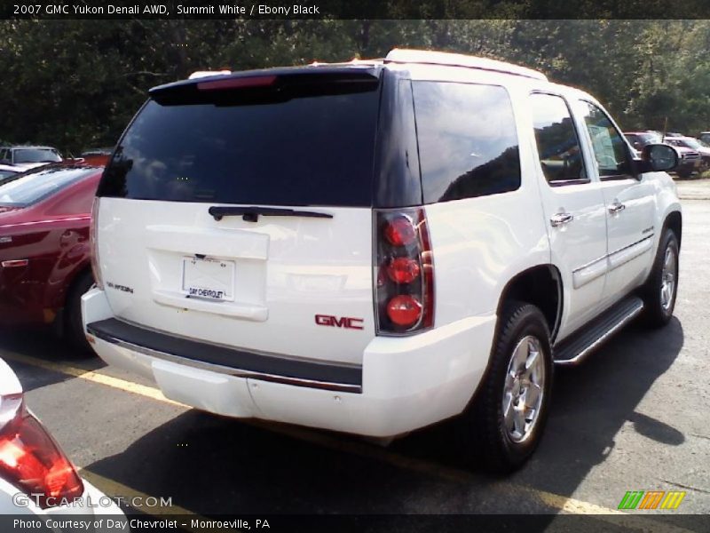 Summit White / Ebony Black 2007 GMC Yukon Denali AWD