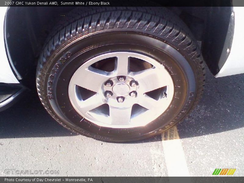 Summit White / Ebony Black 2007 GMC Yukon Denali AWD