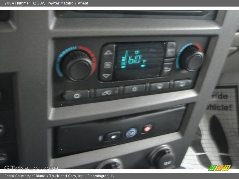 Pewter Metallic / Wheat 2004 Hummer H2 SUV