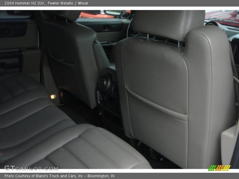 Pewter Metallic / Wheat 2004 Hummer H2 SUV