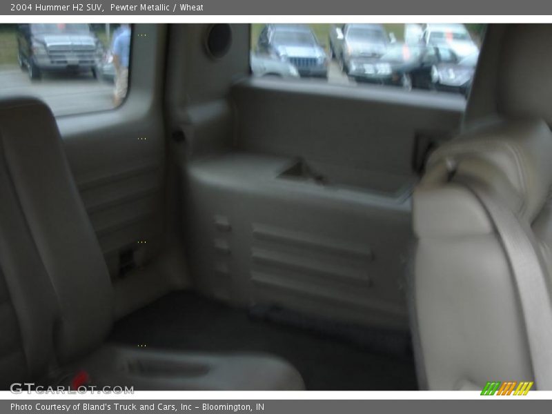 Pewter Metallic / Wheat 2004 Hummer H2 SUV