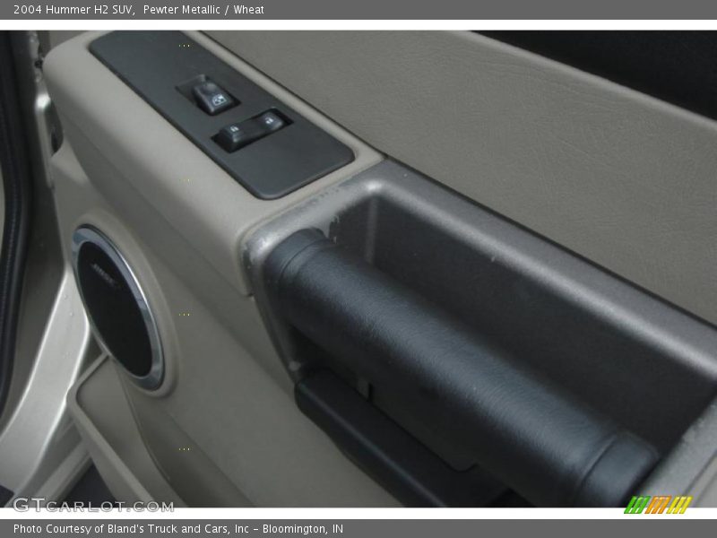 Pewter Metallic / Wheat 2004 Hummer H2 SUV