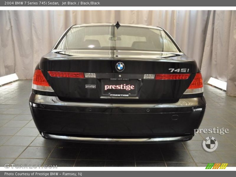 Jet Black / Black/Black 2004 BMW 7 Series 745i Sedan