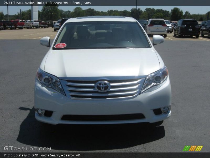 Blizzard White Pearl / Ivory 2011 Toyota Avalon Limited