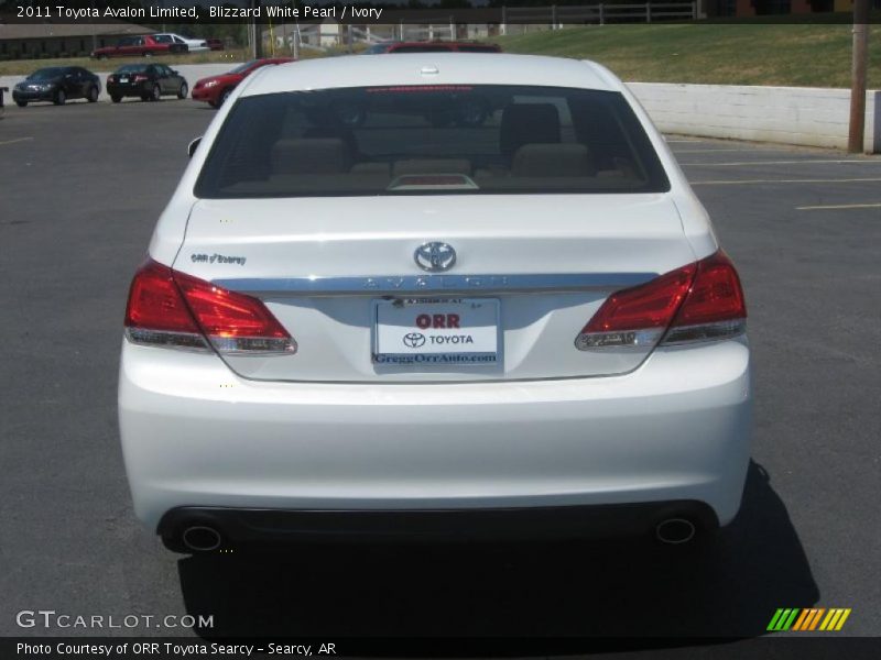 Blizzard White Pearl / Ivory 2011 Toyota Avalon Limited