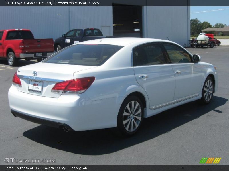 Blizzard White Pearl / Ivory 2011 Toyota Avalon Limited